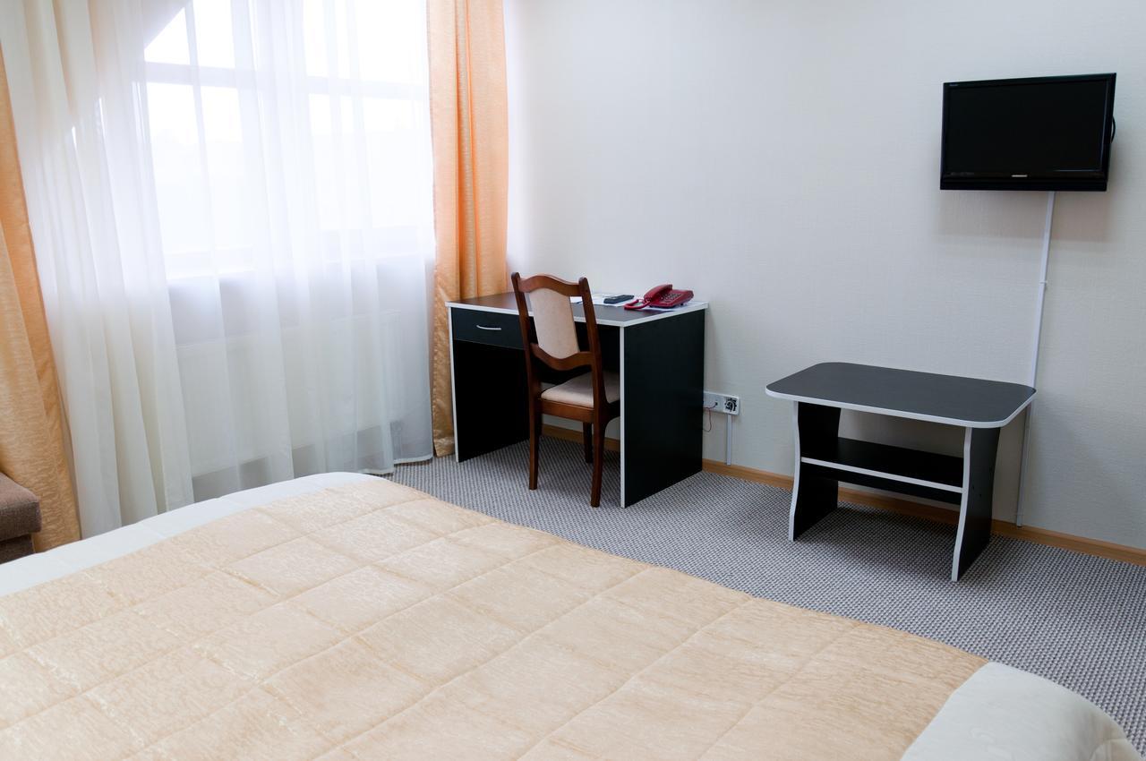 Avenue Hotel Zaslawye Room photo
